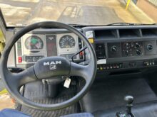 MAN 18.225 4x4 Cargo Truck