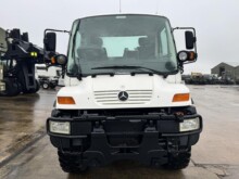 Mercedes Unimog U400 with Danline Runway Sweeper