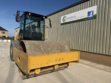 Caterpillar CS66B Compactor Roller