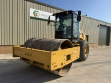 Caterpillar CS66B Compactor Roller