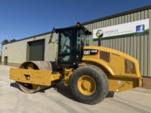 Caterpillar CS66B Compactor Roller