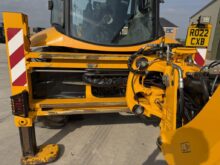 JCB 3CX Pro Backhoe Loader - Latest-Stock)