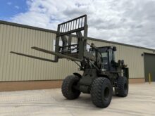 Caterpillar 928H / IT28 Rough Terrain Forklift for sale