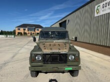 Land Rover Defender 110 Wolf REMUS RHD Hard Top