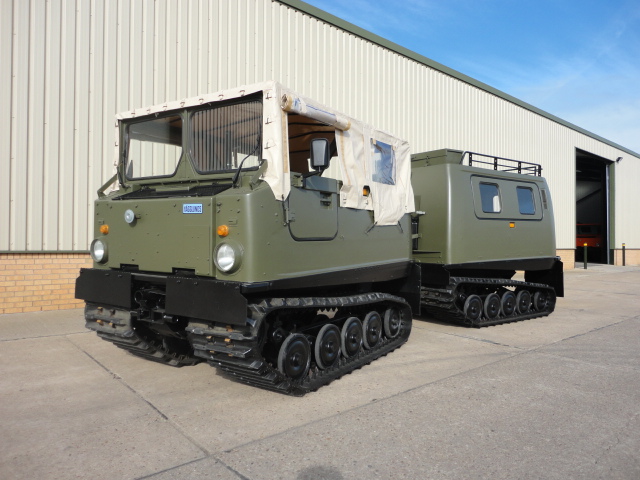 Hagglunds Bv206 Soft Top (Front) & Hard Top (Rear) – 33059